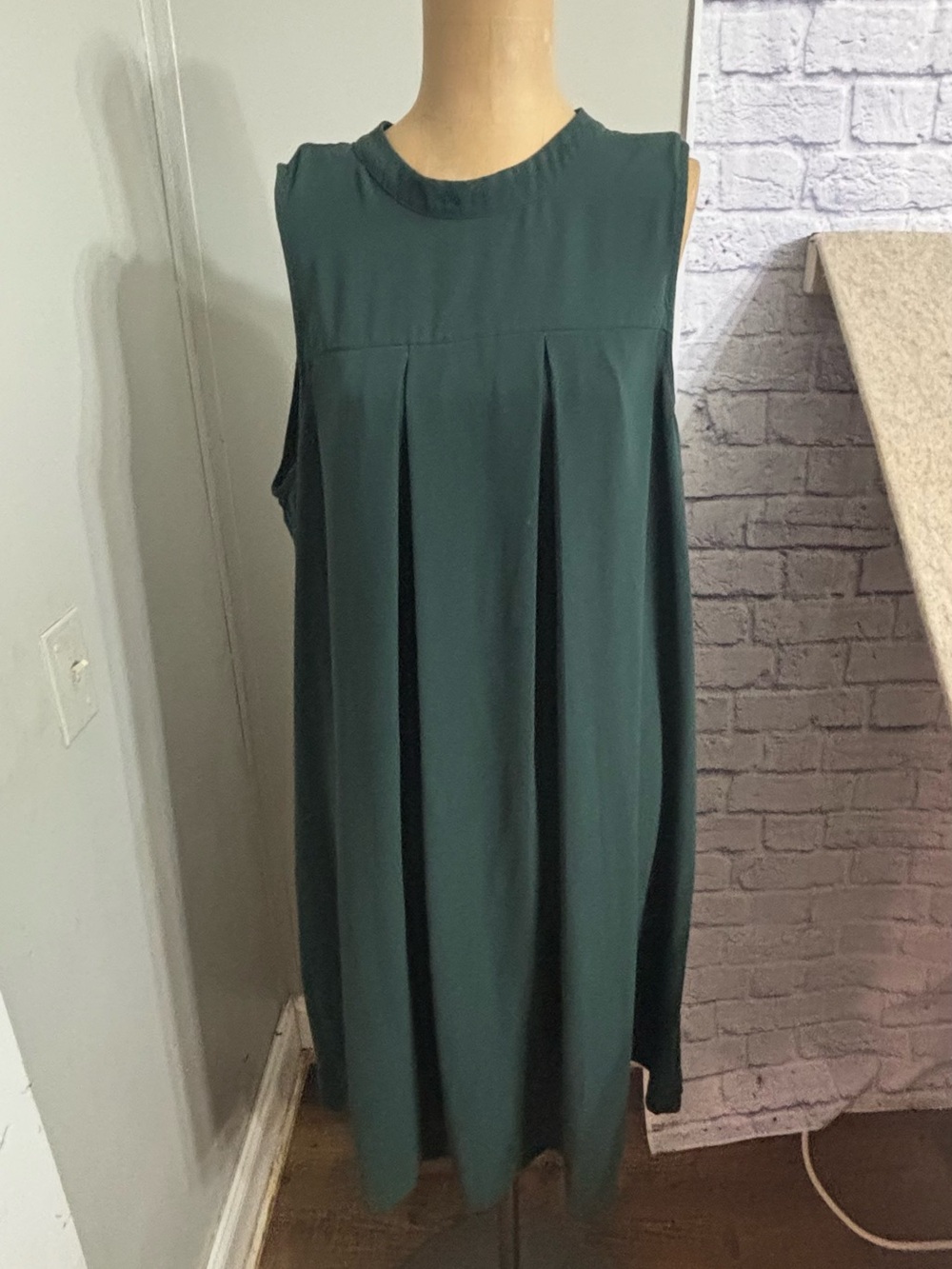 Sleeveless Forest Green Pleated Shift Dress